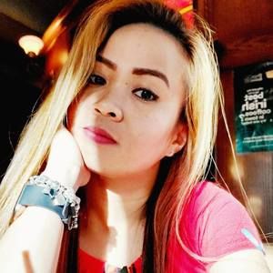 Meet your Posher, Agnes mazhel